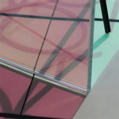 Dichroic lamineret glas